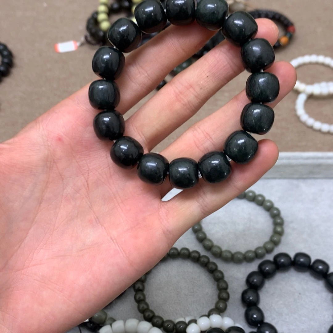 手链未镶嵌和田玉