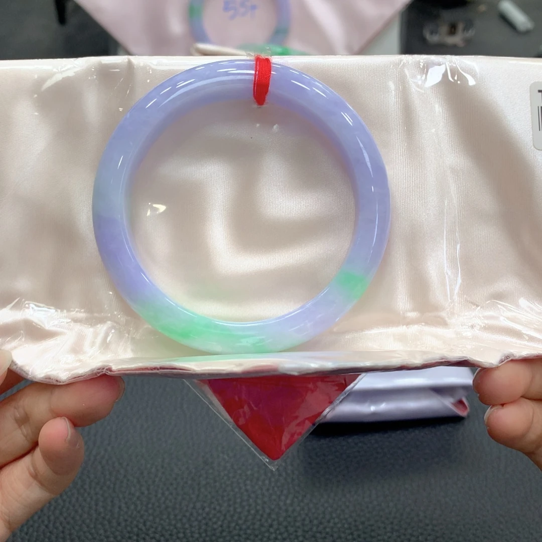 十***哇翡翠未镶嵌手镯贵妃