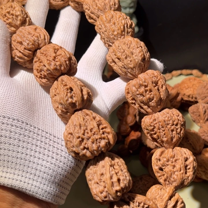 文玩核桃手串…………