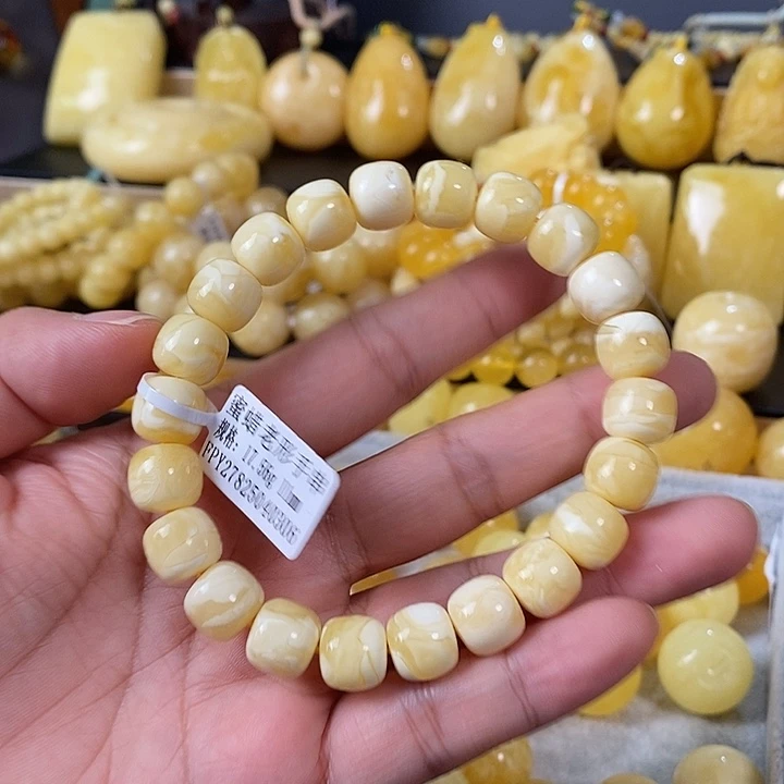 琥珀未镶嵌裸石手串