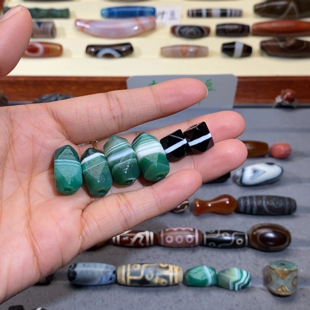 玛瑙/玉髓颈饰未镶嵌张****i