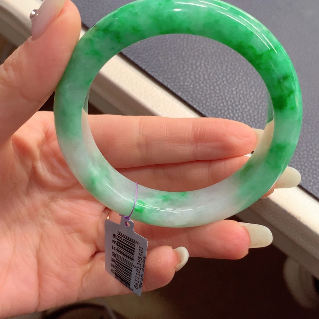 未镶嵌手镯翡翠苍**姐翡翠