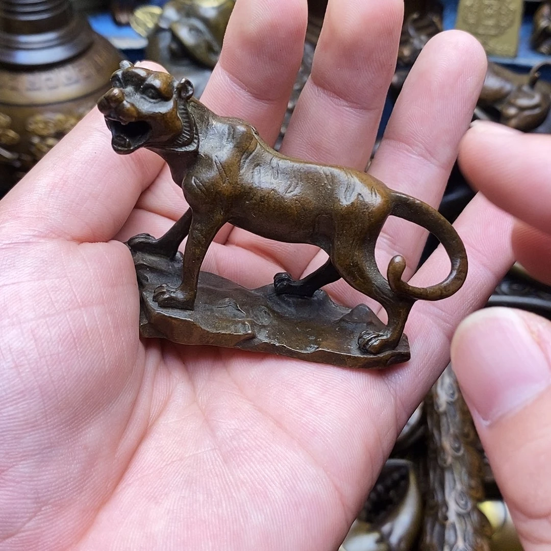 铜器精美摆件商品