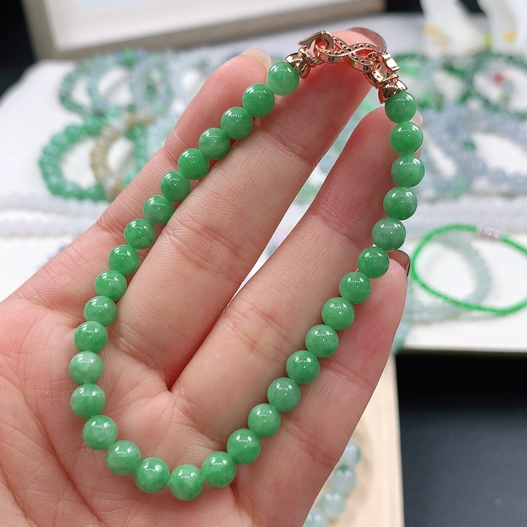 翡翠未镶嵌手链5.5mm