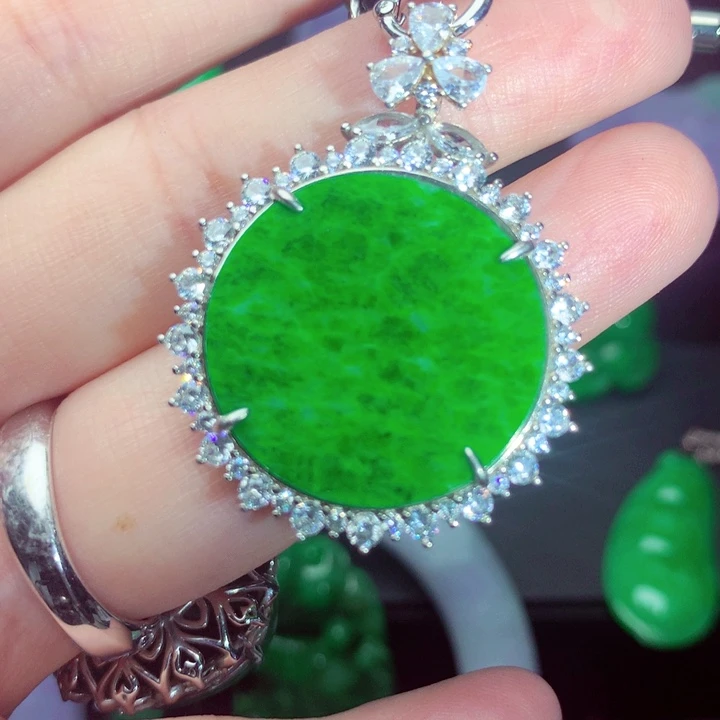 翡翠未镶嵌吊坠(不含链)