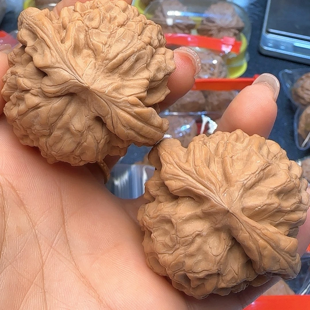 文玩核桃吊坠49全品龙鼎