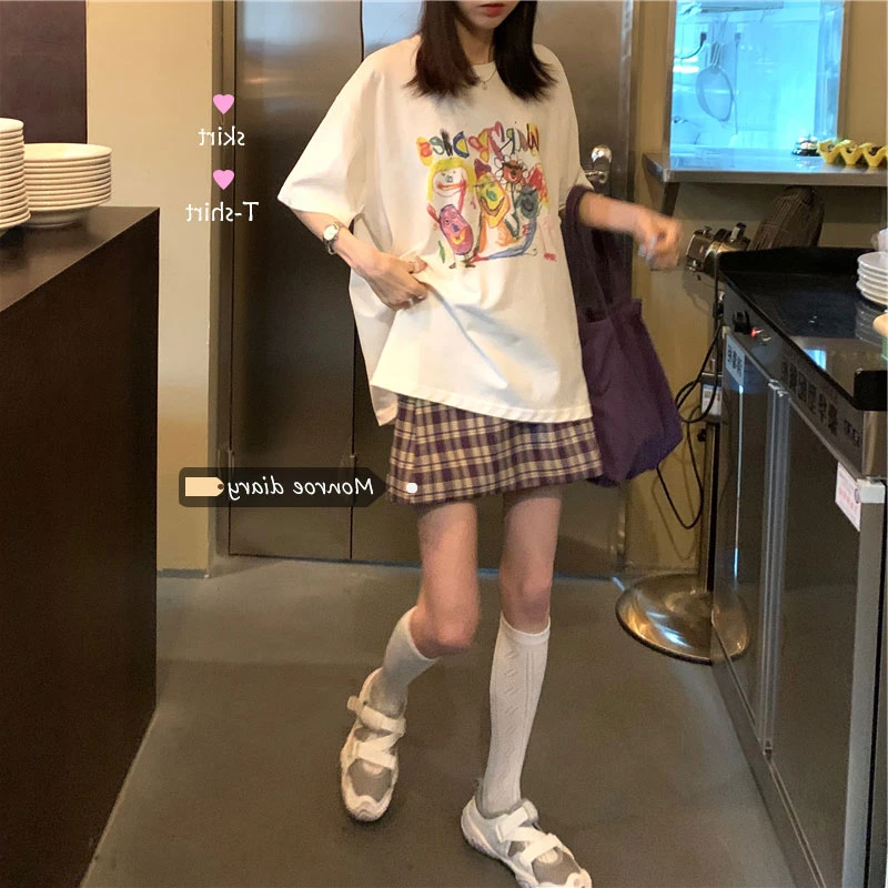 胖mm大码300斤短袖卡通印花短袖t恤女夏季新款宽松小众设计感上衣