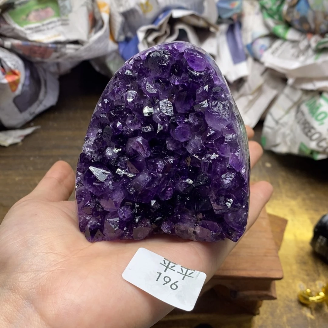 紫晶乌拉圭未镶嵌