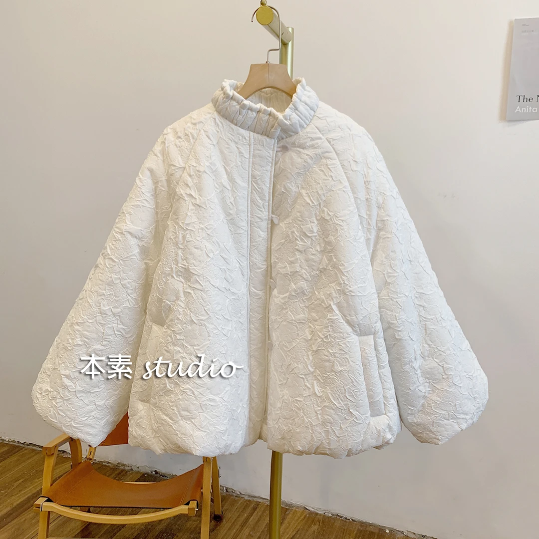 C3048夹棉浮雕纹木耳边立领棉衣