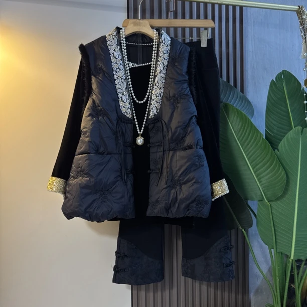 新中式轻奢国风大码女装黑色气质显瘦绣花棉马甲丝绒上衣小香风