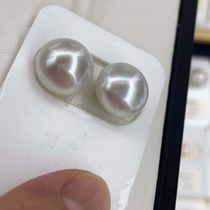 裸珠未镶嵌海水珍珠12.9mm极光澳白馒头对珠