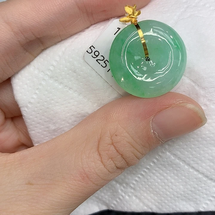 颈饰18K金镶嵌翡翠12345678899