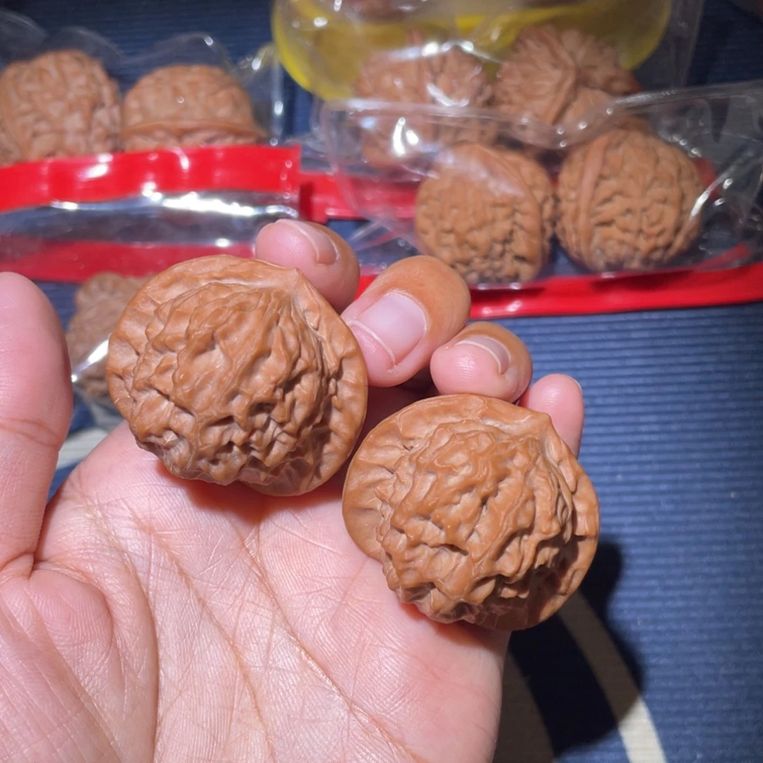 文玩核桃吊坠全品瓷娃娃40