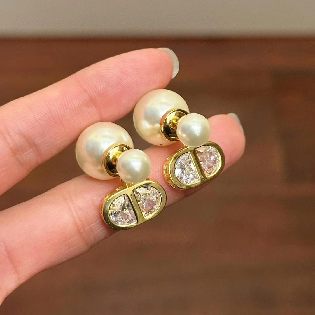 铜合金仿珍珠耳饰 E0236气质复古经典镶钻ins法式轻奢时尚