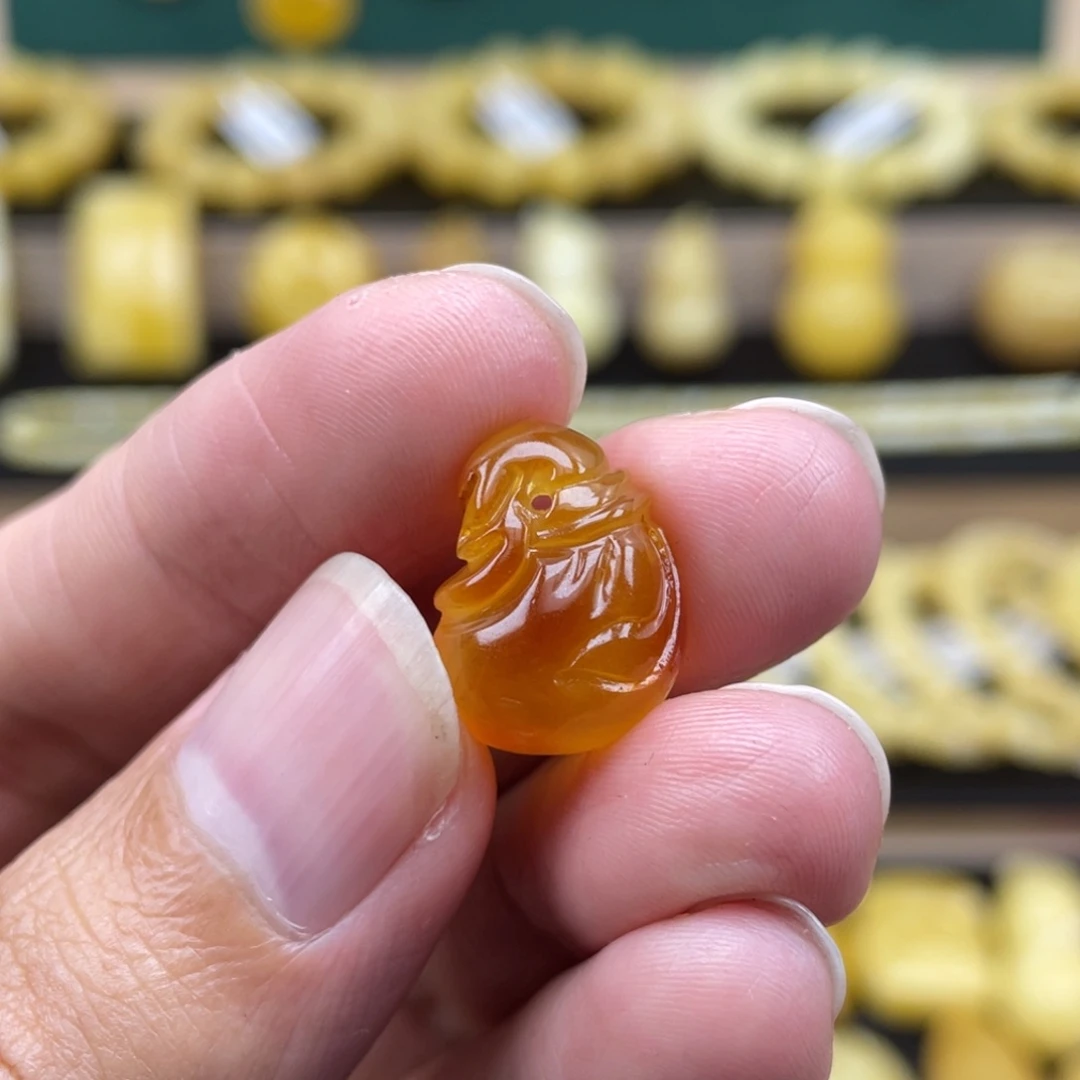 琥珀裸石未镶嵌琥珀蜜蜡