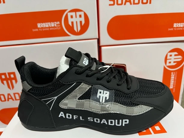 2025夏季新款休闲网面透气情侣软包底鞋