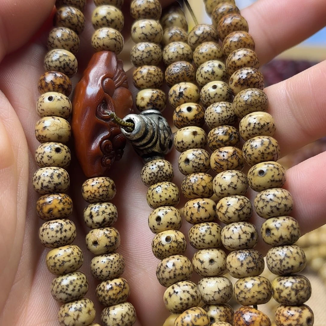 星月菩提吊坠灵动飘逸