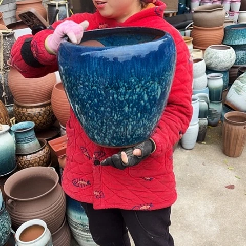 口28高30瑕疵一个。