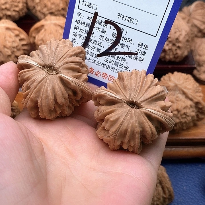 吊坠桃核四座楼狮子头43