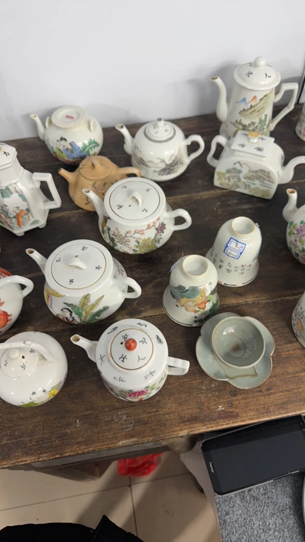 摆件手工白瓷家用创意陶瓷，，，，，，，，，，，，