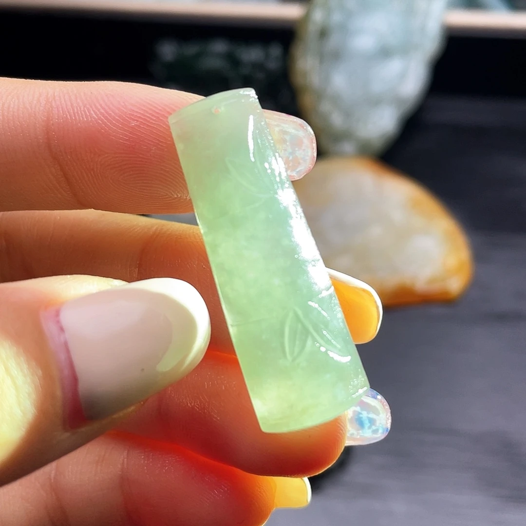 定制翡翠未镶嵌天然