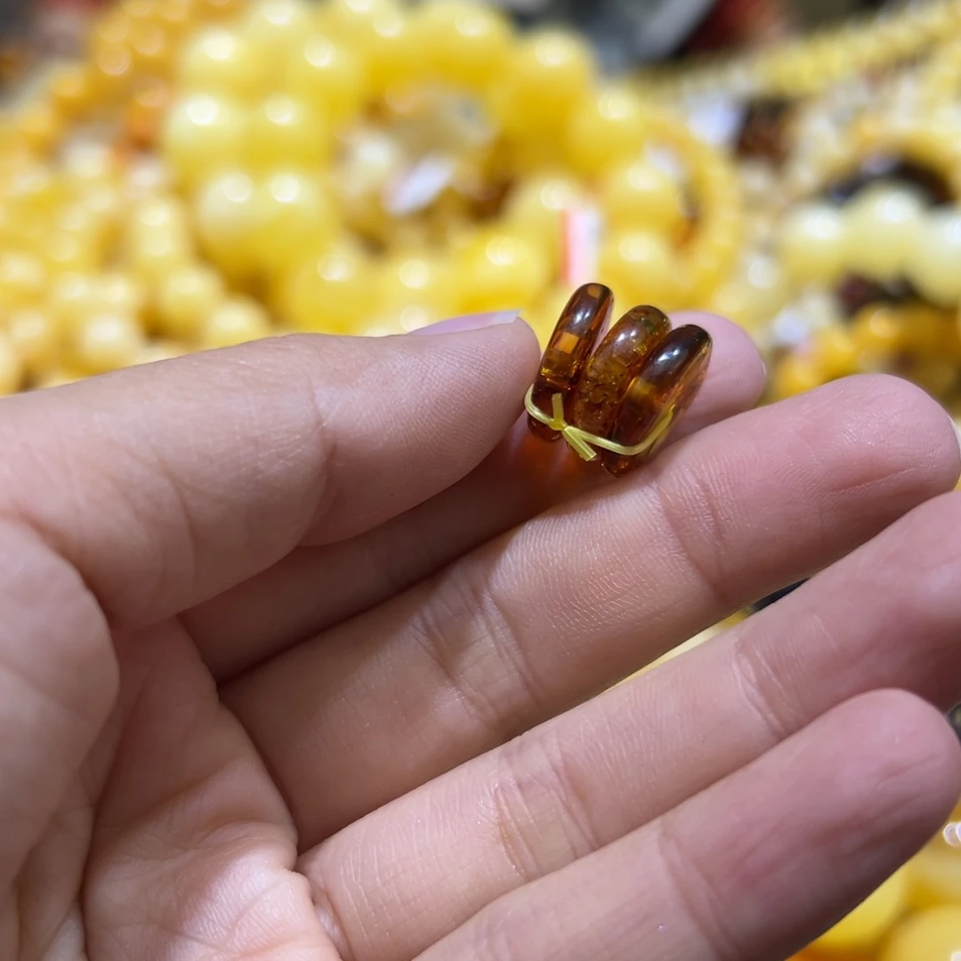 琥珀珠宝奇石未镶嵌