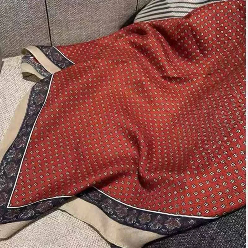 【烟熏红】时尚丝绒65*65方巾早秋新款保暖丝巾女士围巾