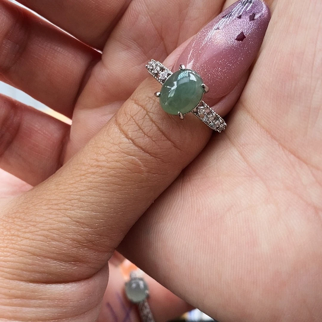 张****翡翠未镶嵌戒指缅甸