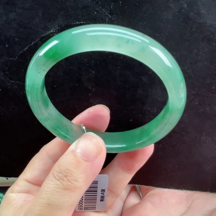 石英质玉手镯未镶嵌2-57/58