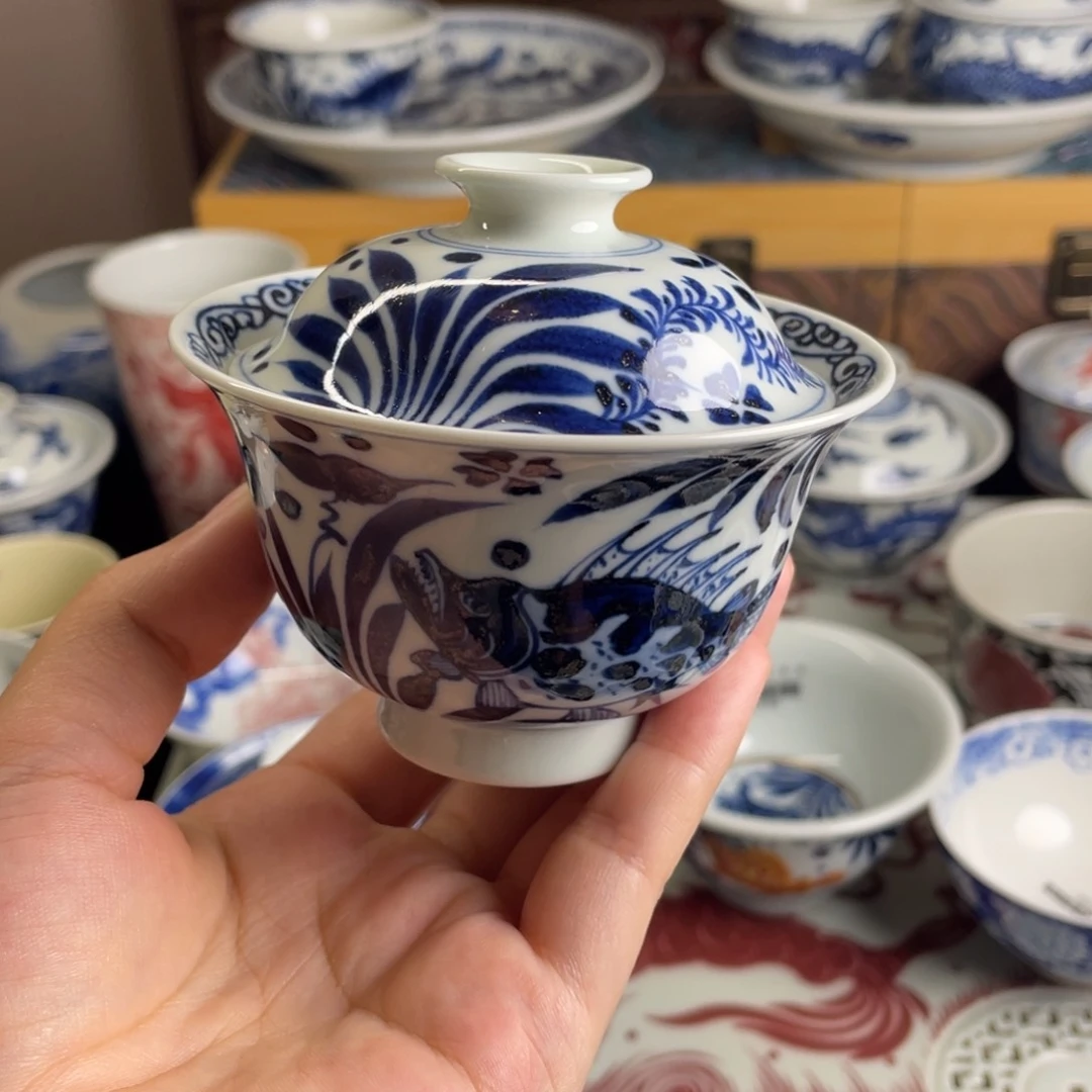 11景德镇青花微瑕鱼藻盖碗