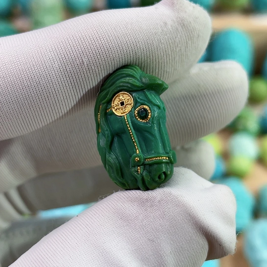 绿松石未镶嵌珠宝奇石