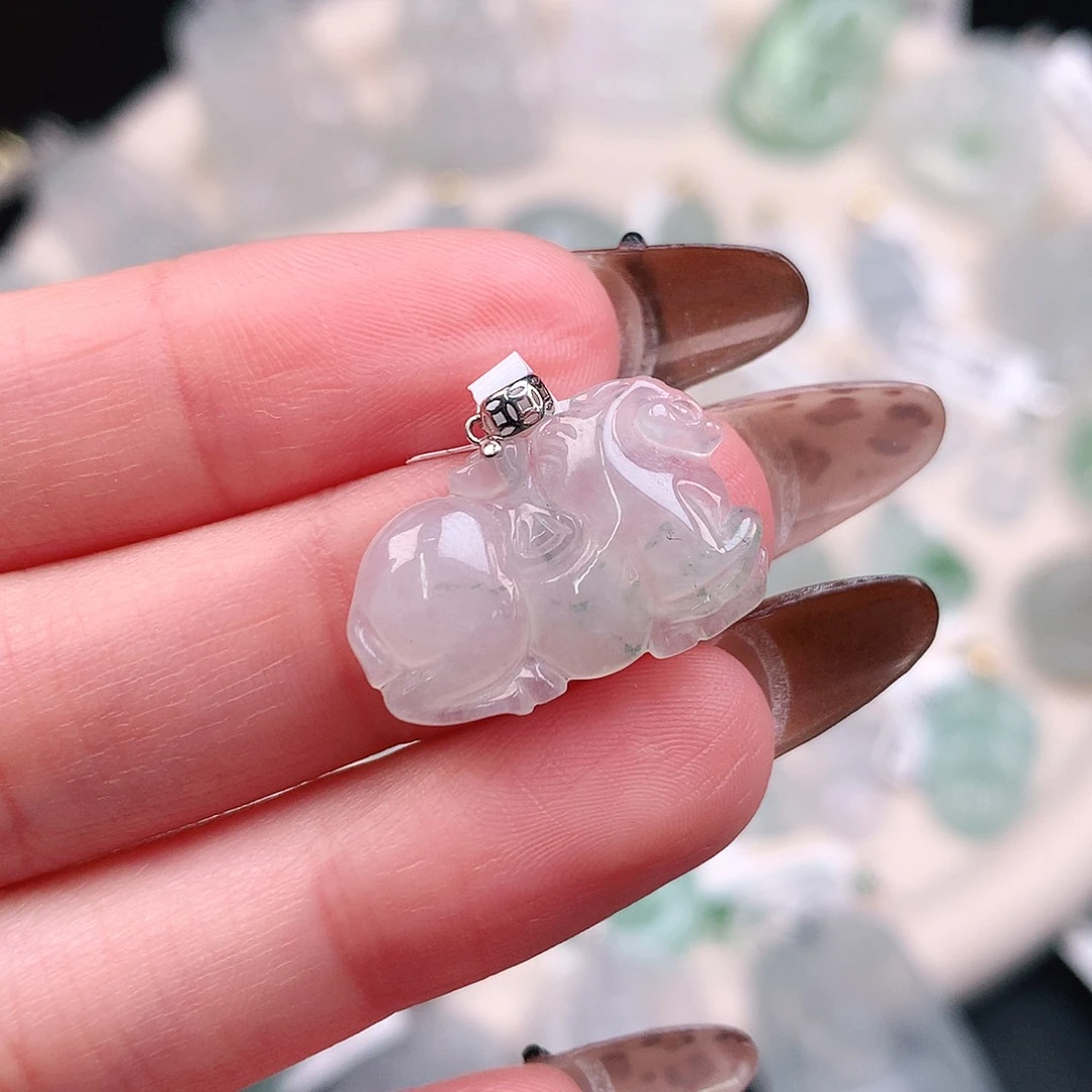 翡翠颈饰18K金镶嵌飘花唐马18、13.6、21、3.2