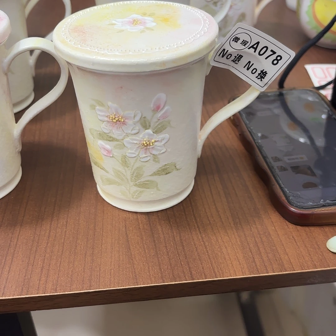 李***儿景德镇原创手绘陶瓷