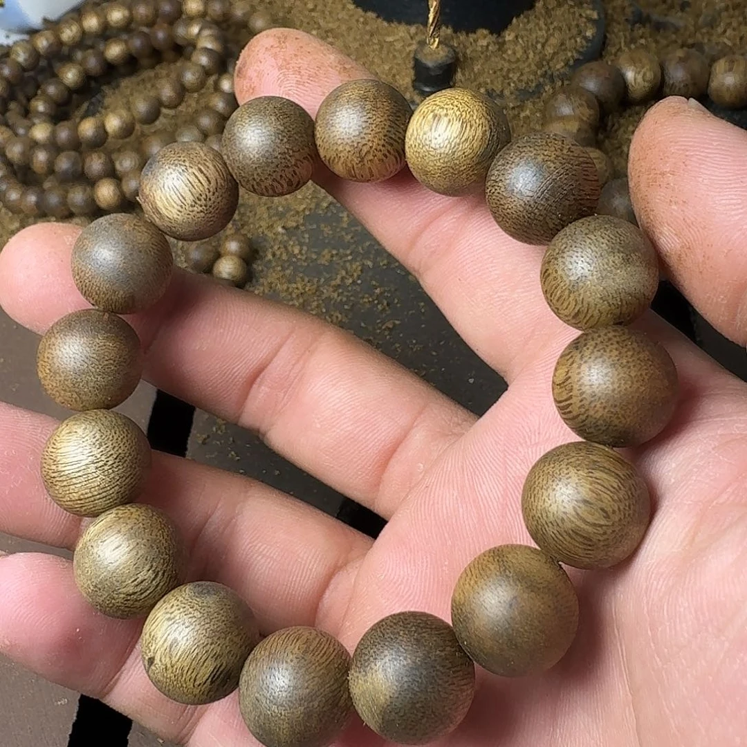 沉香手串绿奇楠沉香卡1.4规格单圈圆珠13克