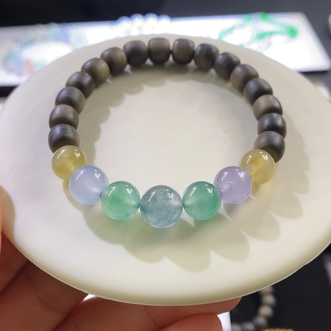 未镶嵌挂件翡翠手串