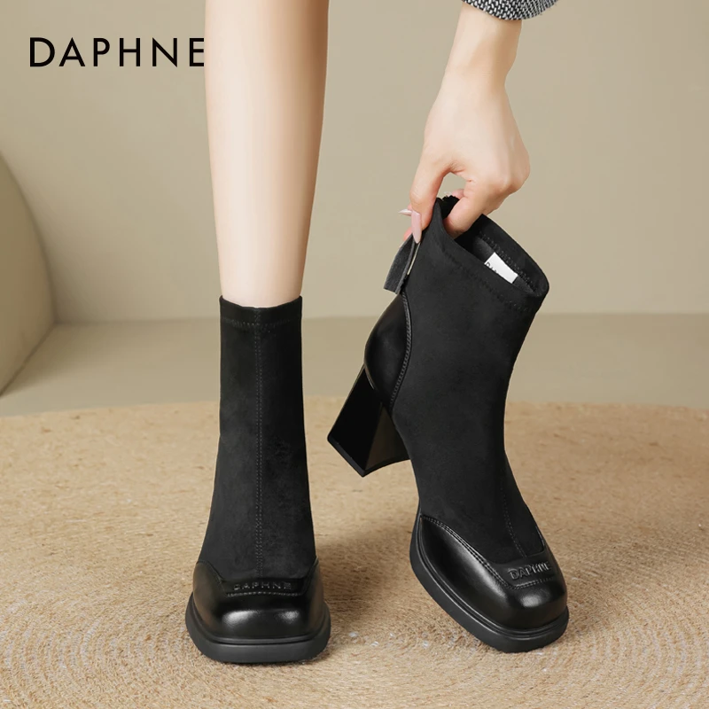 达芙妮网红爆款黑色短靴女2025秋季英伦风弹力瘦瘦靴高跟时装女靴