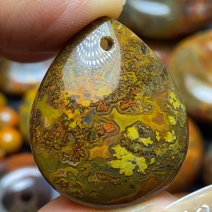 玛瑙/玉髓颈饰未镶嵌