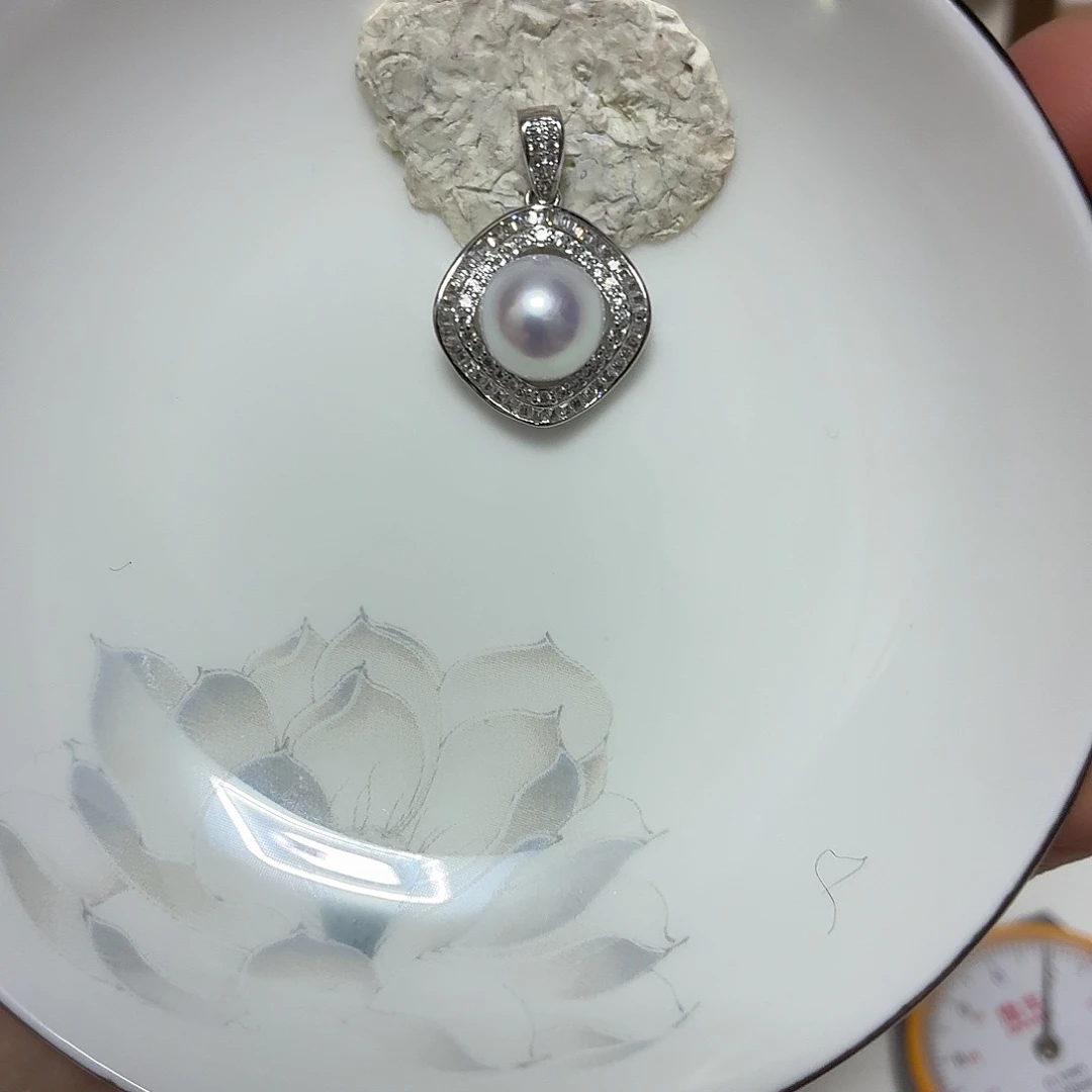 非金属9.9mm极光炫粉方糖吊坠捡漏