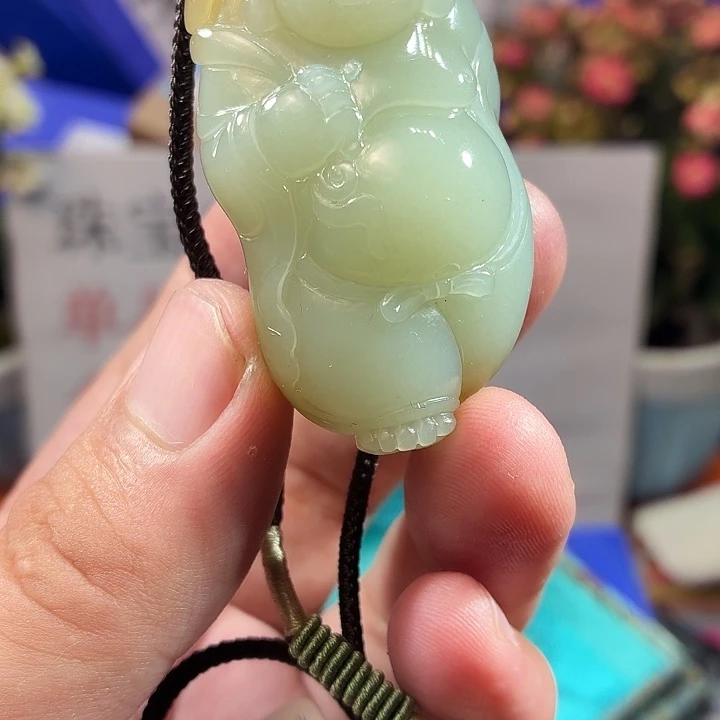 和田玉（糖玉）未镶嵌颈饰