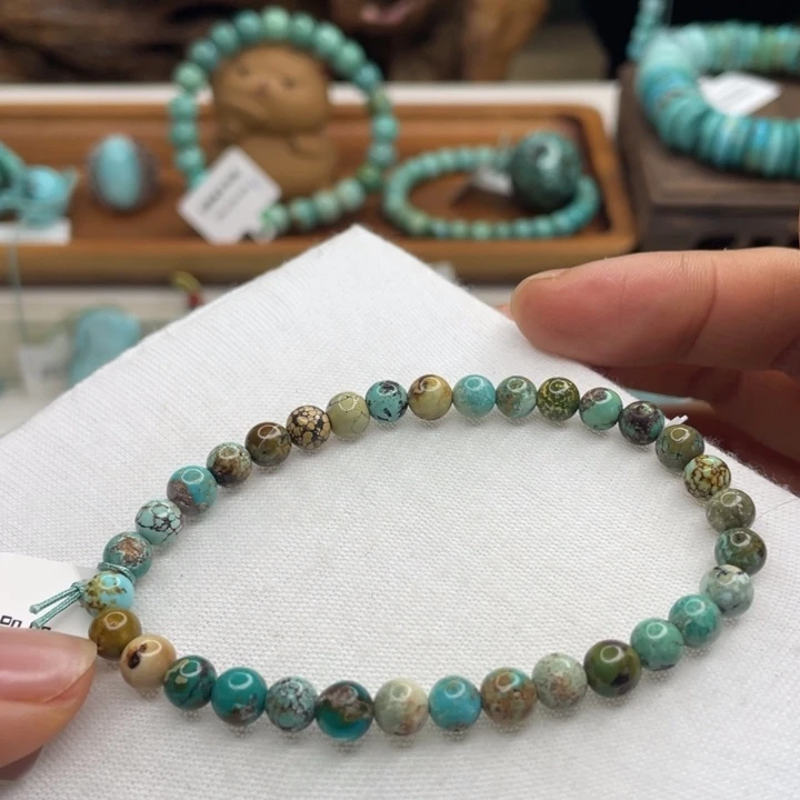 绿松石未镶嵌珠宝