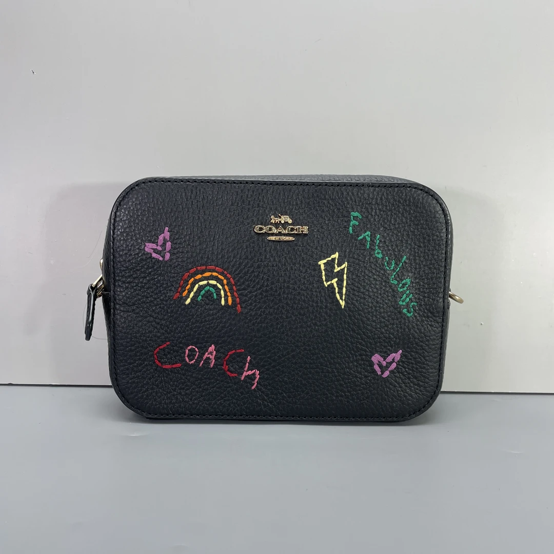 95新 COACH/蔻驰 小林/刺绣黑色相机包18*13*5cmB062104