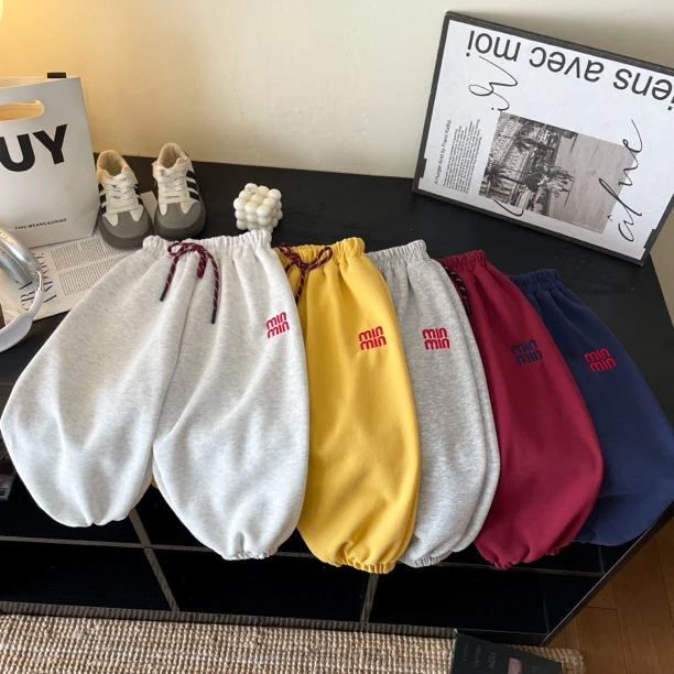 2025新款儿童韩系刺绣卫裤秋冬男女宝新款收口裤洋气潮