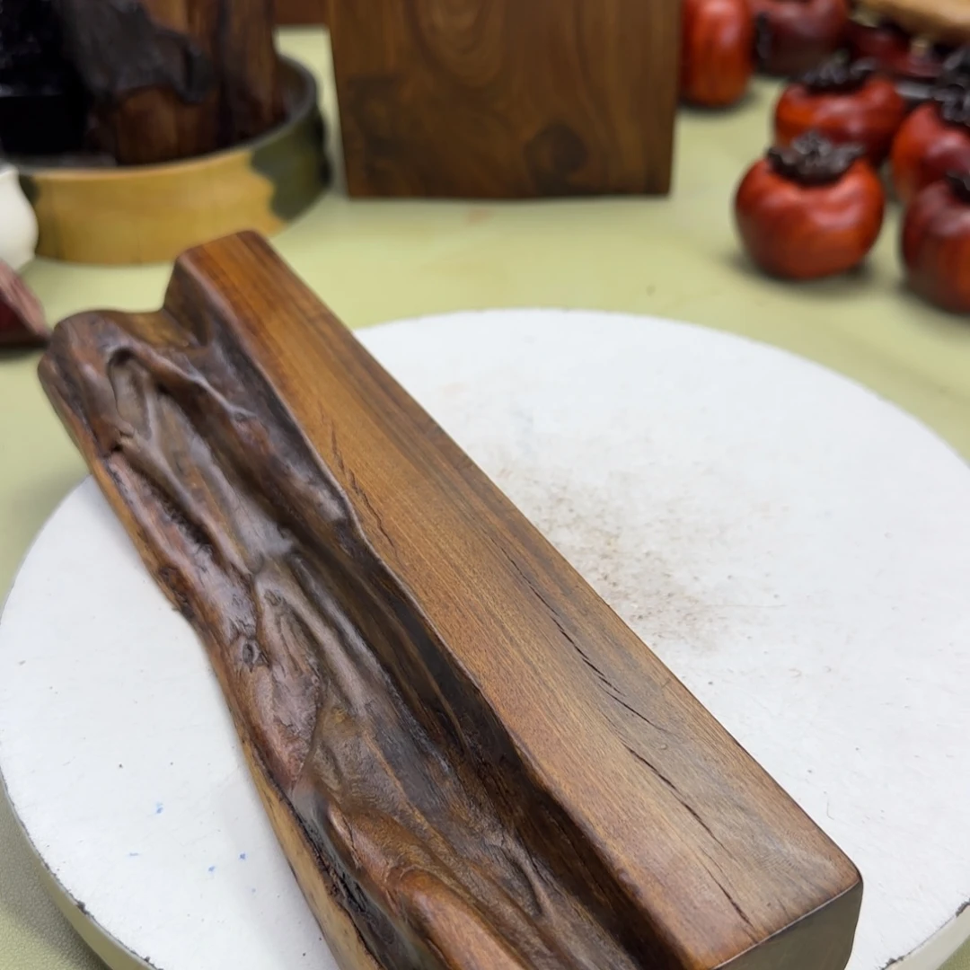 大果紫檀（缅甸花梨）林*人