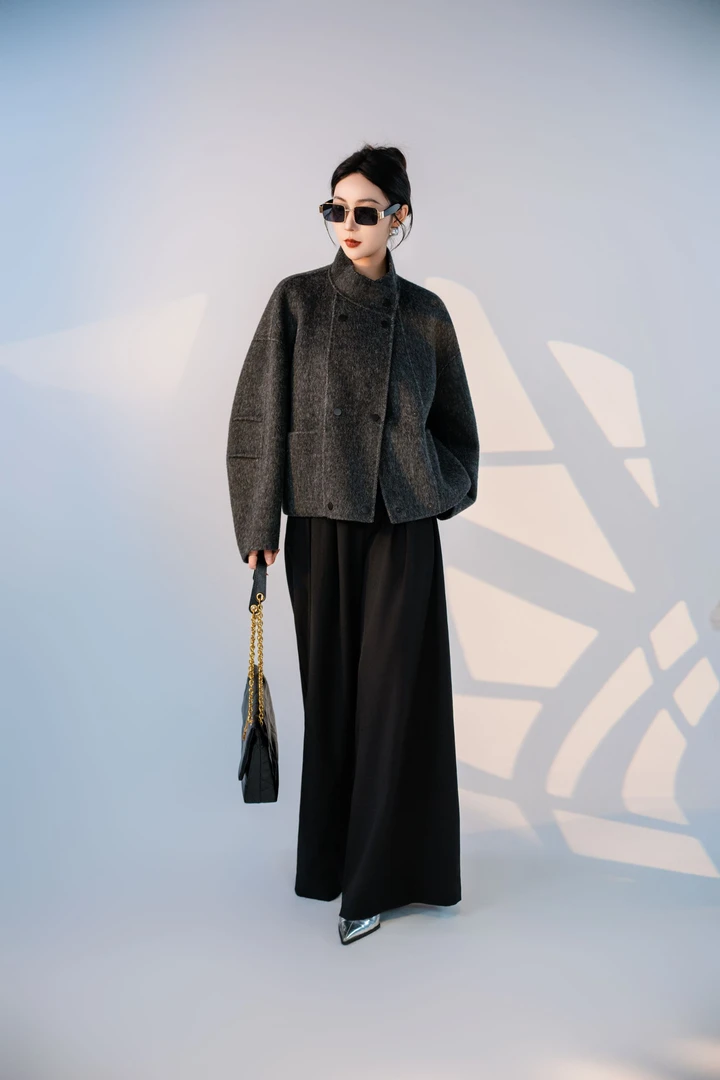 宽松短款立领纯色极简风山羊绒双面毛呢外套百搭设计师秋冬时尚