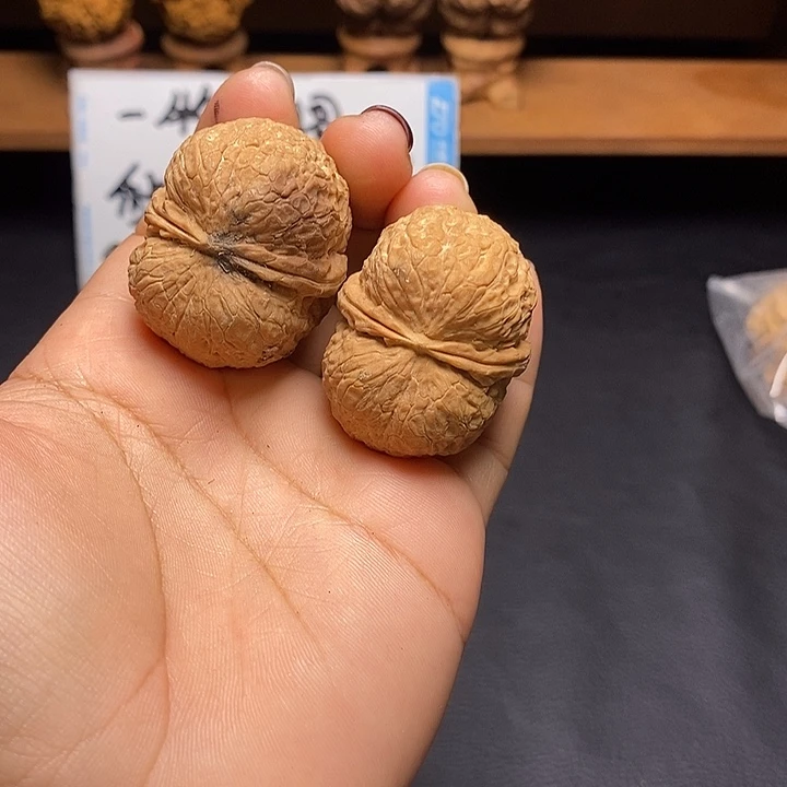 文玩核桃把件云南文玩核桃18号37m