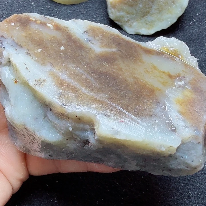 和田玉（糖玉）未镶嵌珠宝半成品