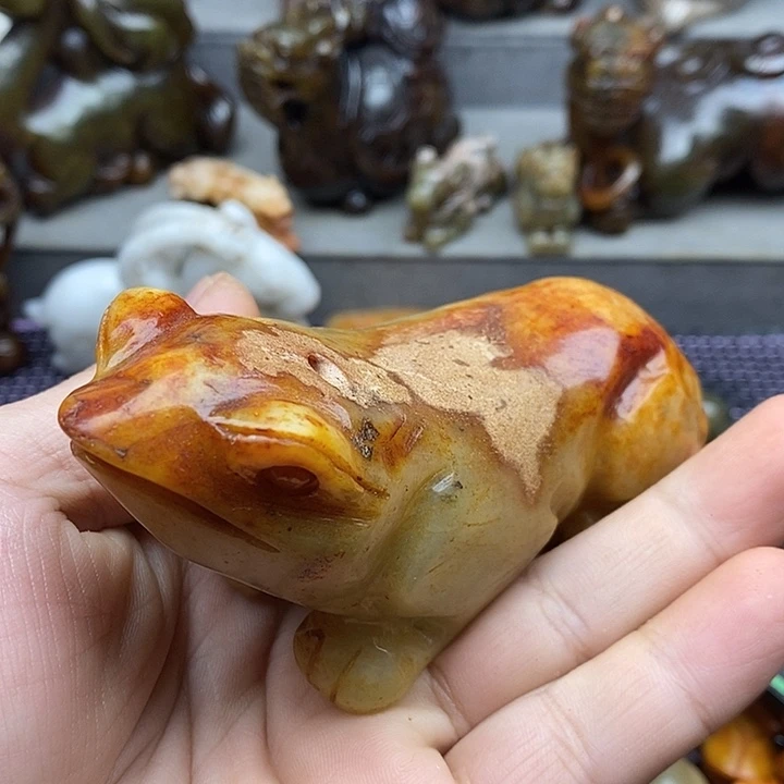 未镶嵌蛇纹石玉颈饰