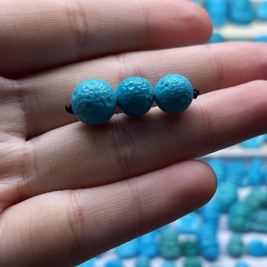 绿松石未镶嵌颈饰