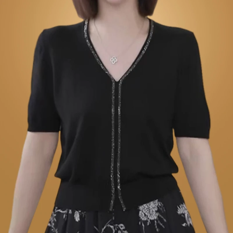 2025夏季新款V领设计感针织短袖女气质百搭上衣T恤洋气减龄针织衫