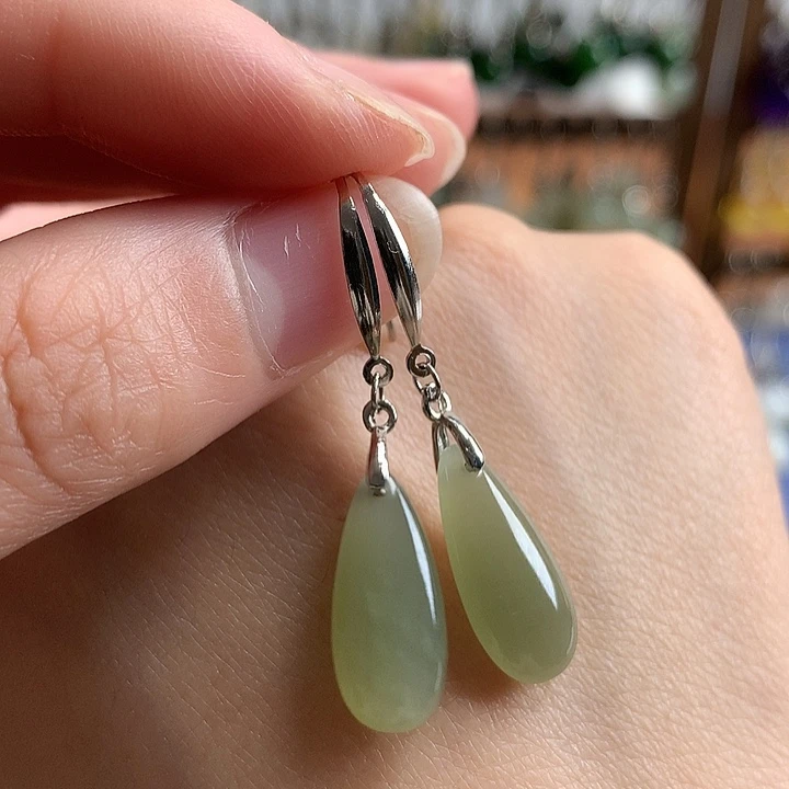 和田玉银S925镶嵌耳饰水滴晴水